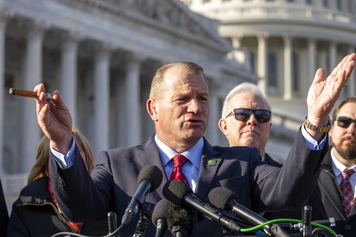Republican Troy Nehls belittles economic problems and boasts of lobster and steak dinner