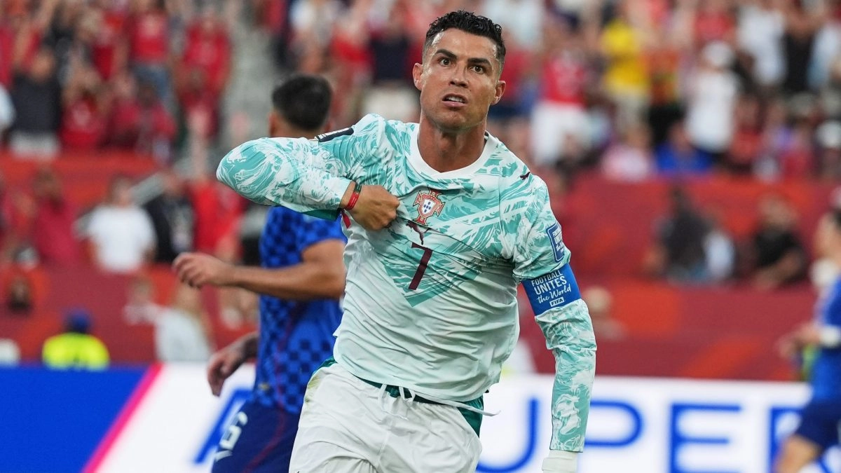 Cristiano Ronaldo talks about the emotional tribute to Diogo Jota and the next duel against Spain