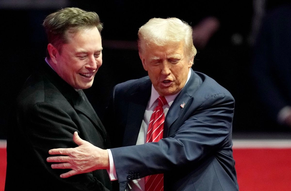 Trump trusts Musk to donate SpaceX shares to fund childrens accounts