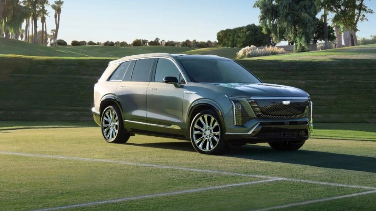 Its serious GM stops deliveries of the Cadillac Vistiq for safety