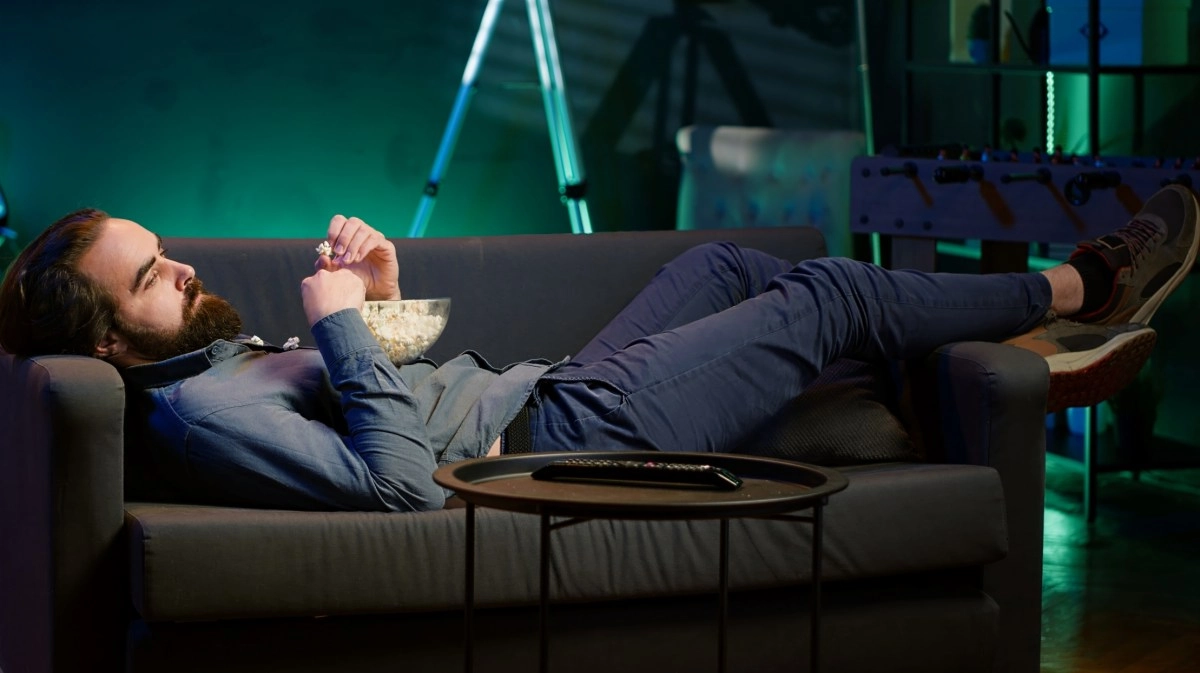 Stopping long periods of sitting may reduce cancer risk