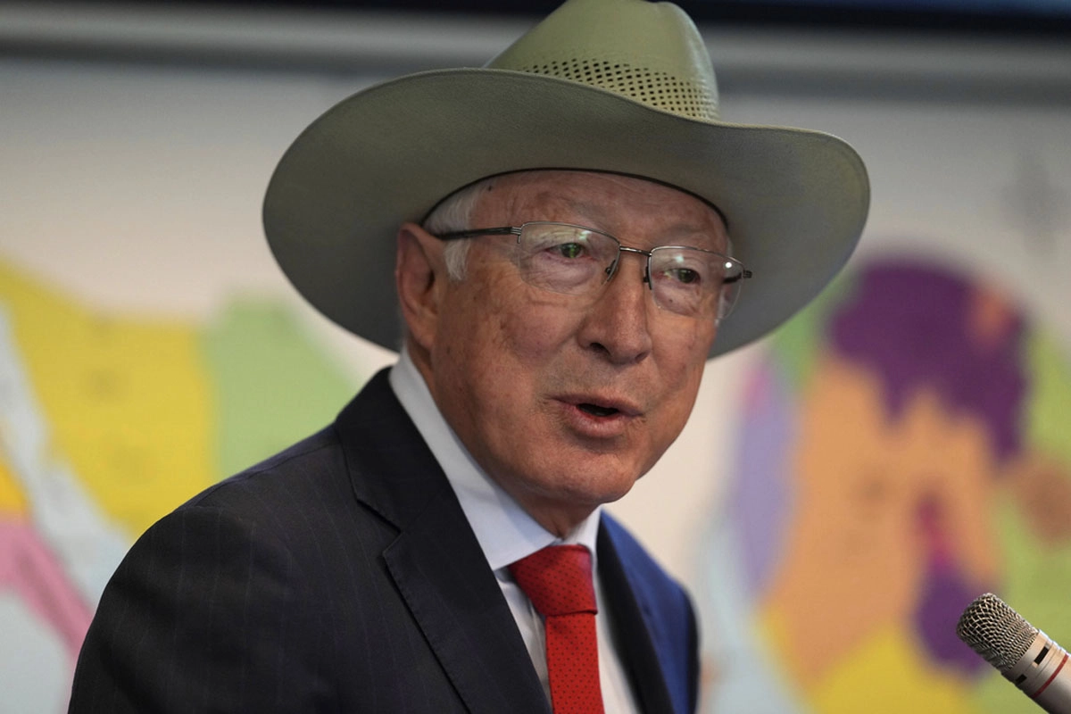 Ken Salazar former US ambassador denies that AMLO was involved in drug trafficking