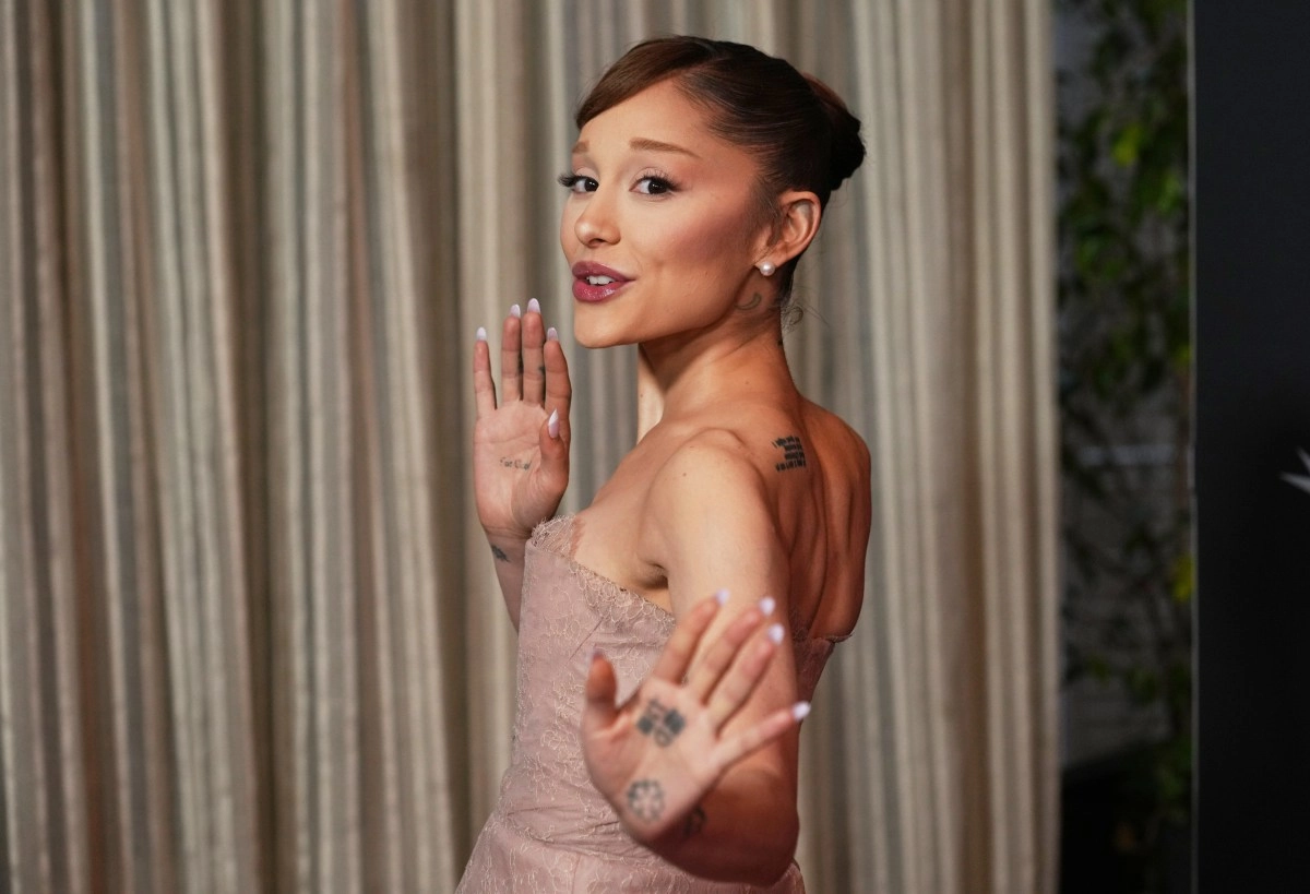 Ariana Grande leaves American Horror Story due to conflicts with her tour