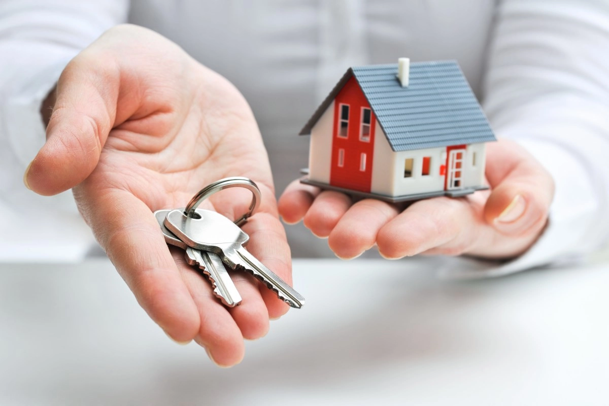 Average price of used homes in the US increased 18 more than a year ago highlights NAR