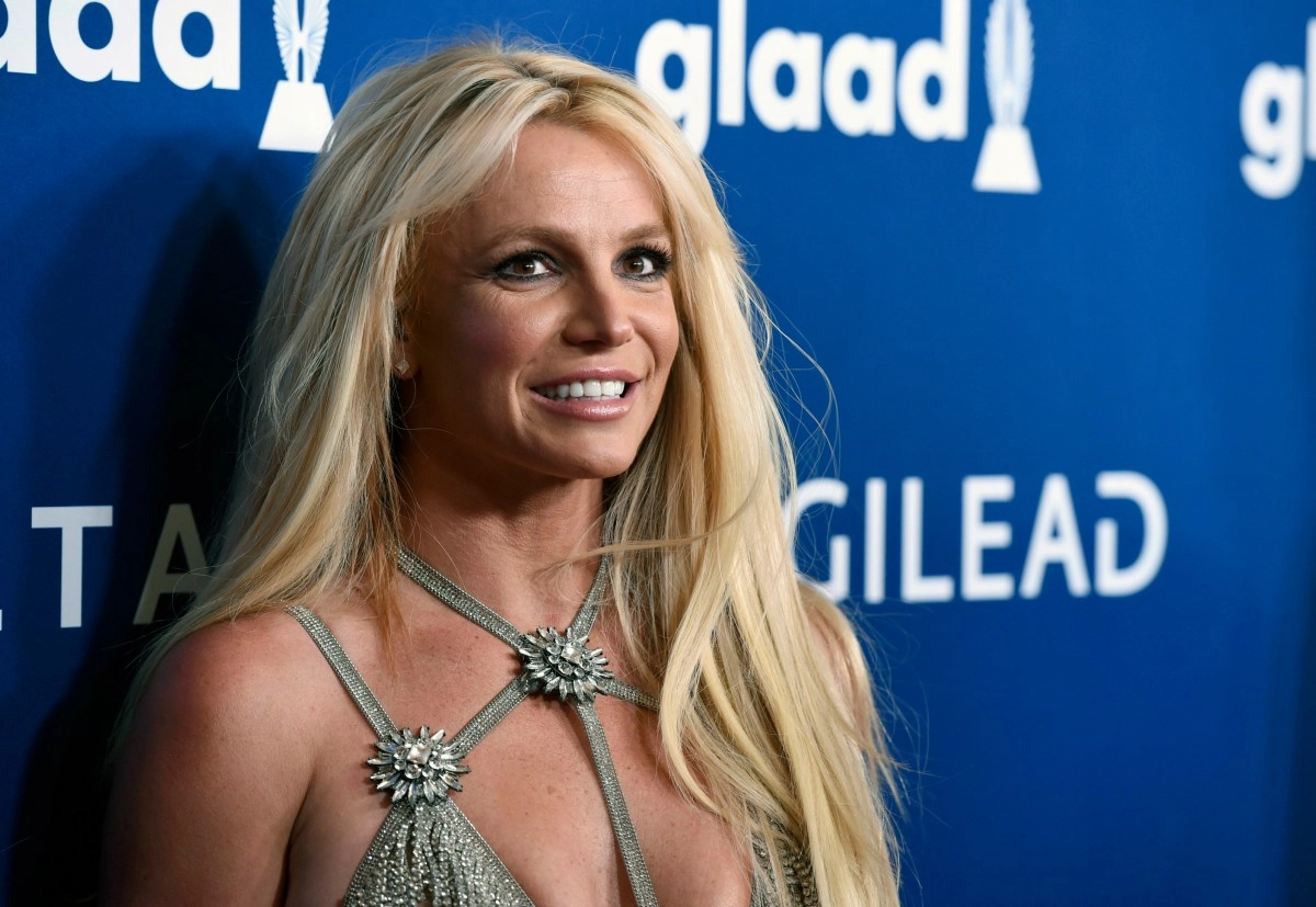 Britney Spears responds to criticism after being seen on the roof of her truck on the highway