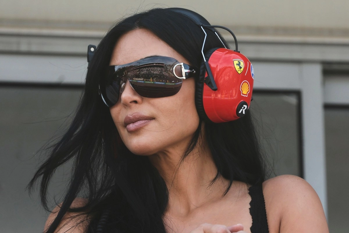 Kim Kardashian shares photo with her boyfriend Lewis Hamilton and her daughter Chicago
