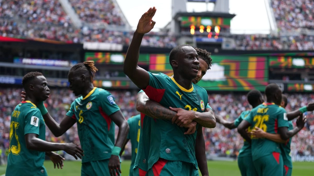 The Senegalese federation sparks controversy over the specialization of the teams chief medical officer