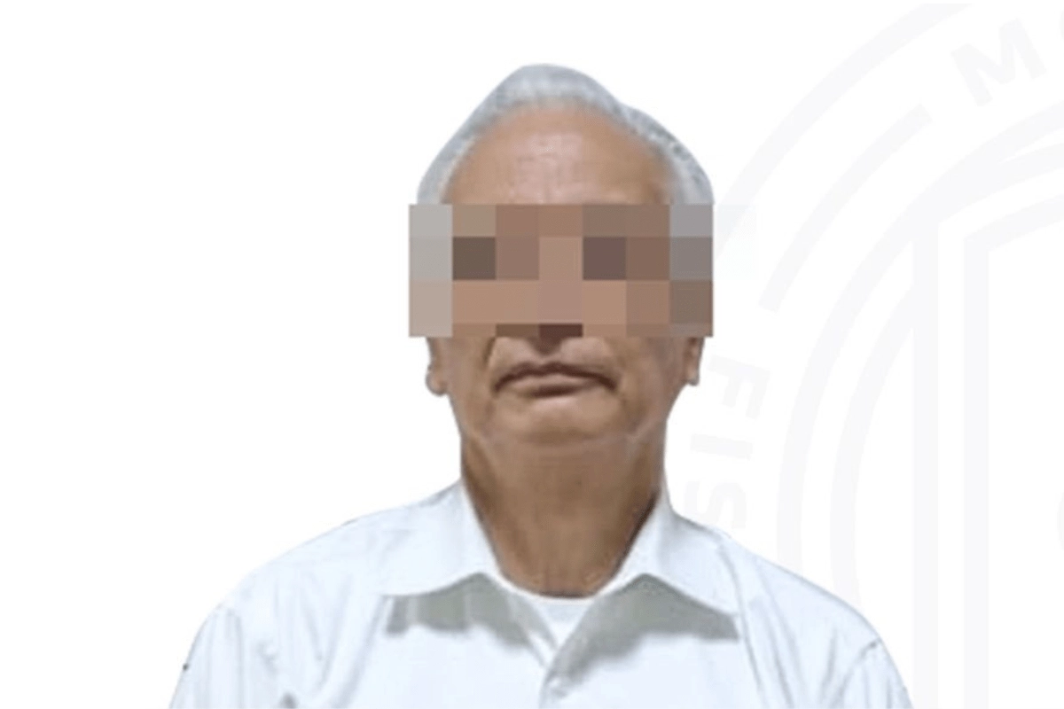 Former director of Pemex leaves prison and will continue trial for family violence