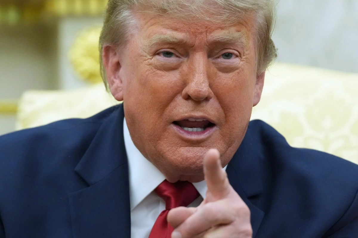 Trump rules out negotiating with Iran for now but confirms communication between Washington and Tehran