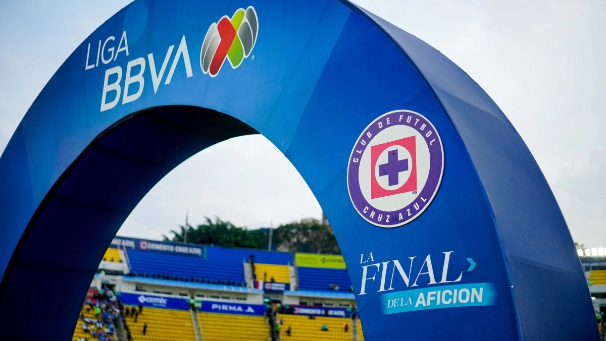 Why cant Cruz Azul play at the Ciudad de los Deportes Stadium