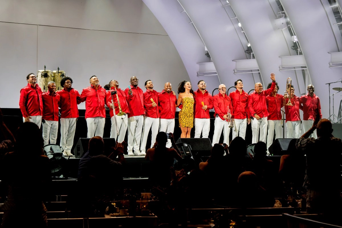 Nathy Peluso and Grupo Niche make history at the Hollywood Bowl