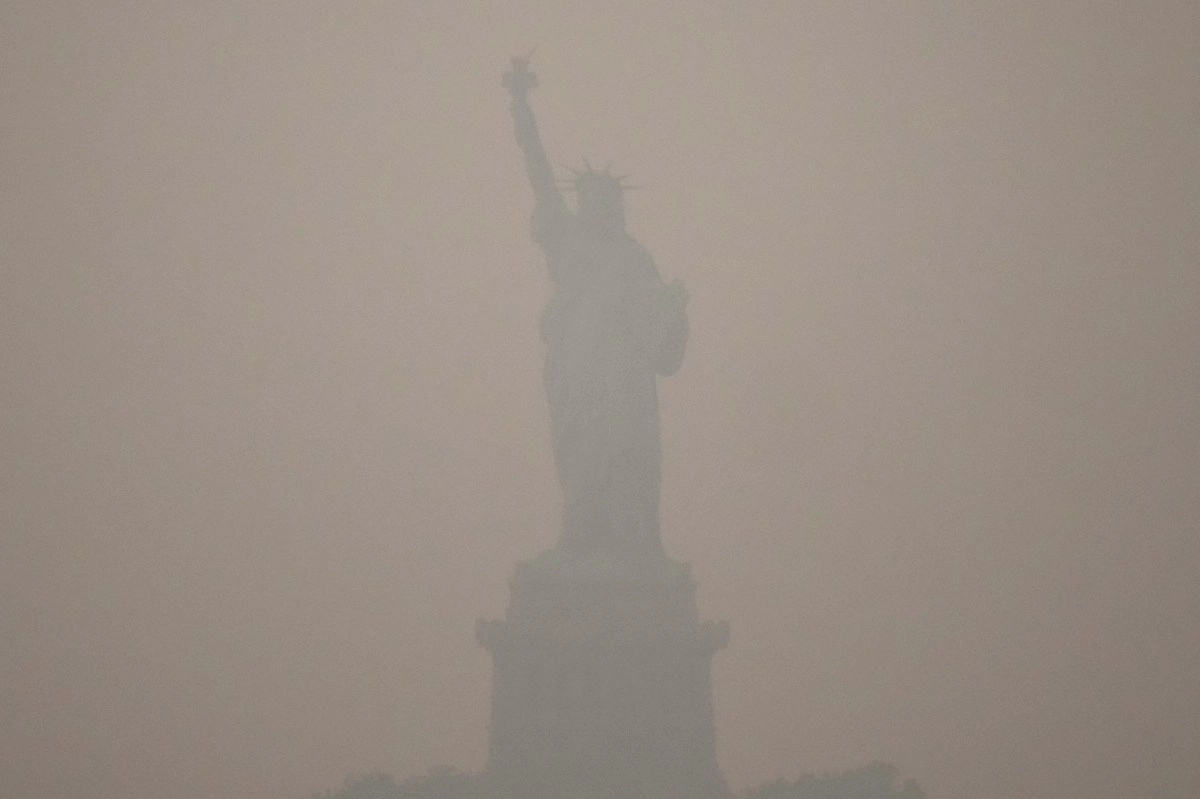 New York under alert for smoke from fires in Canada air reaches harmful levels