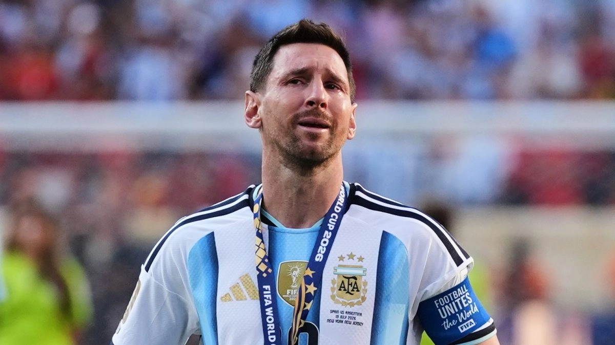 Messis tears and the bittersweet goodbye of a historic man