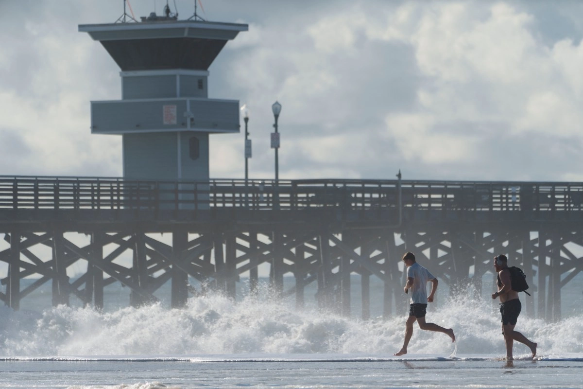 Tropical Storm Elida affects Southern California this week