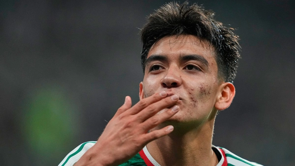 Lothar Matthus reveals Borussia Dortmunds interest in Gilberto Mora