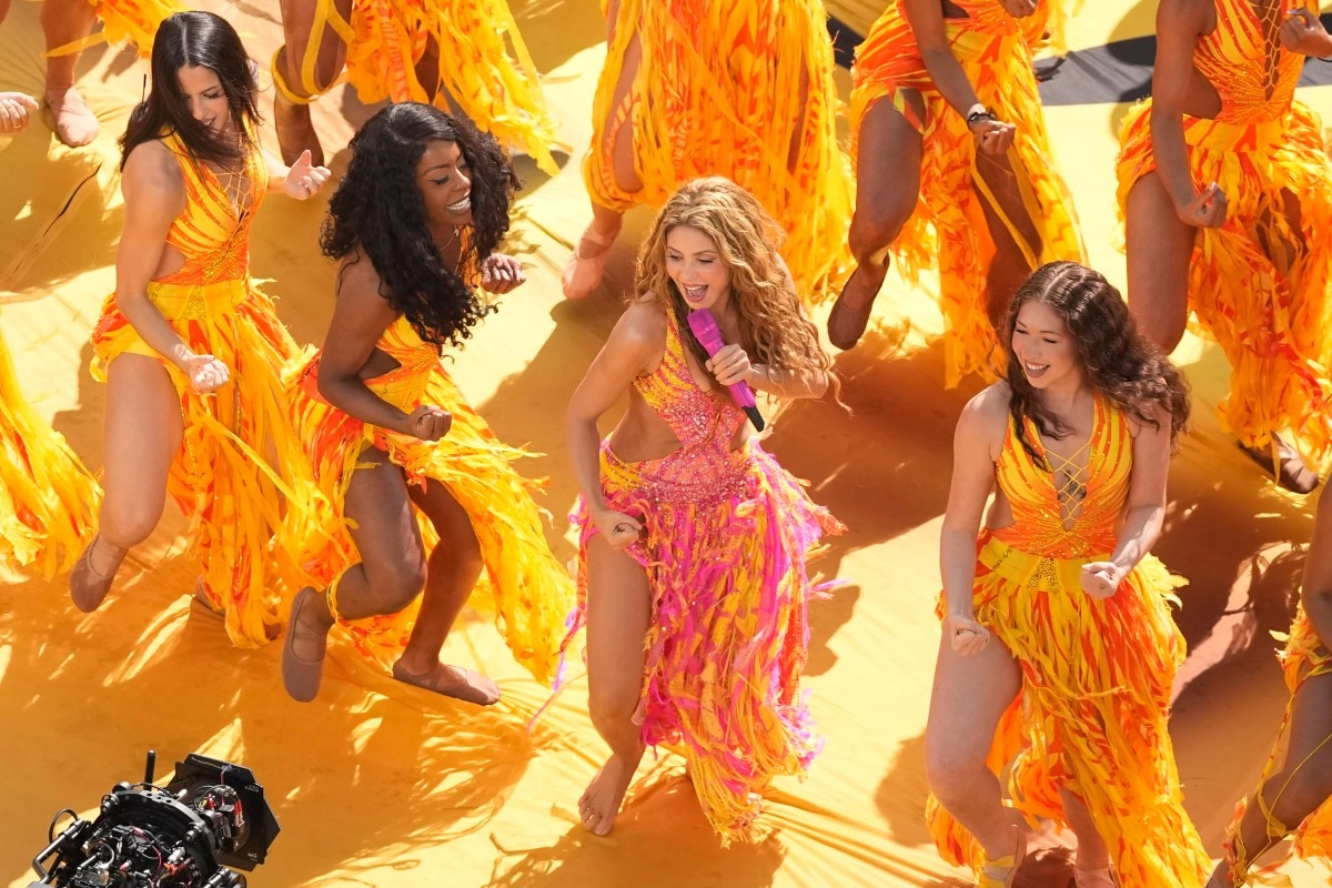120 hours of hand embroidery Everything about Shakiras wardrobe in the World Cup final