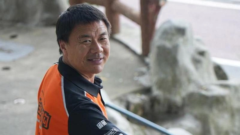 “He scribbled” verses between deliveries: the food delivery man who won one of the biggest literary awards in China