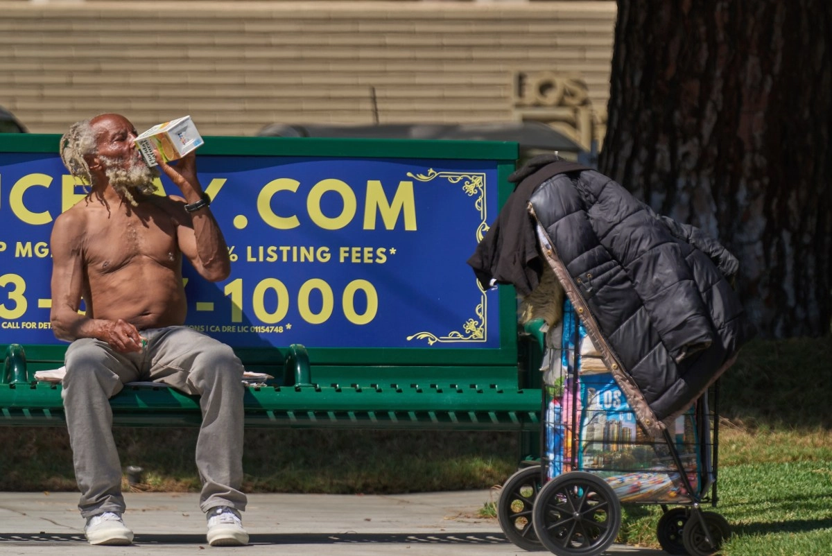Heat wave intensifies in Southern California
