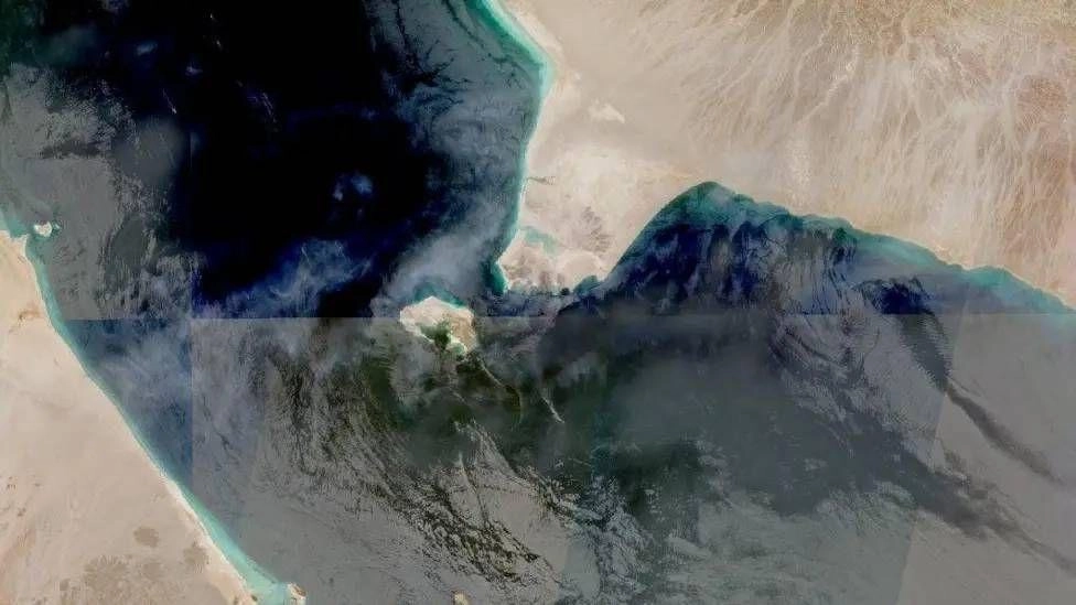 Yemens Houthis claim to have attacked oil tankers in the Red Sea after announcing a maritime embargo