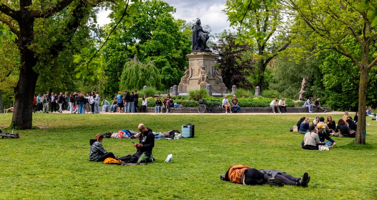 Spending more time in daylight can help you fall asleep soundly at night