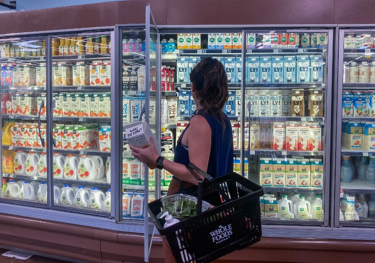 Survey revealed that more than 20 of Americans buy food with their savings