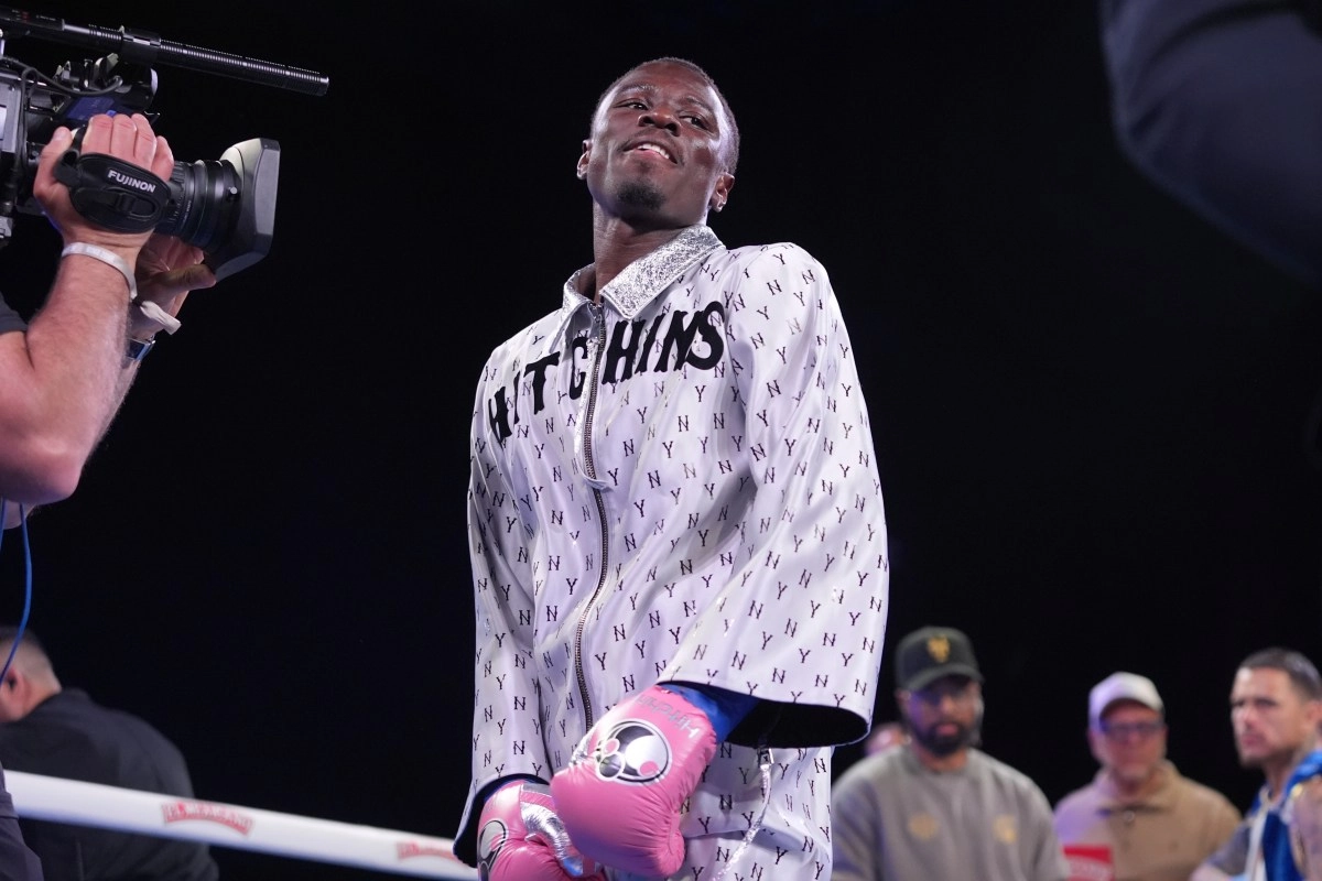 Richardson Hitchins debuted with a victory at the Zuffa Boxing event against the Mexican Salas