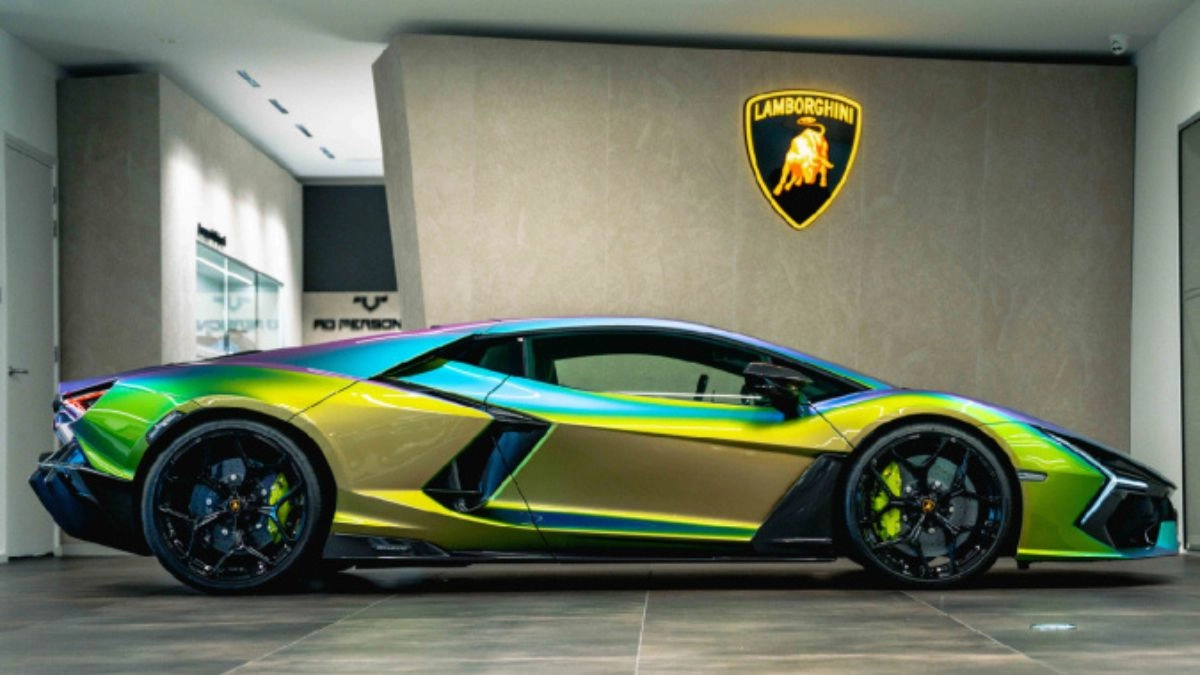 Lamborghini creates a Samuraiinspired Revuelto