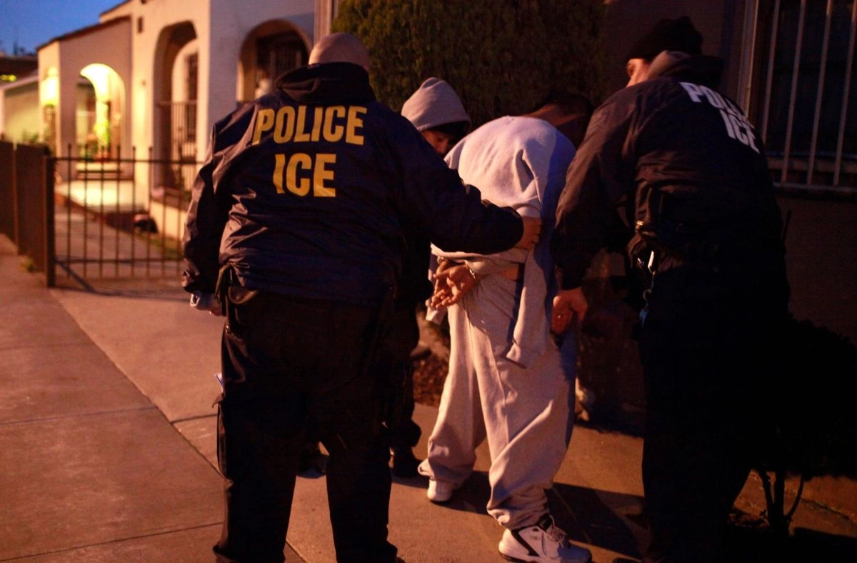 ACLU accuses immigration agents of choosing Google businesses to carry out raids