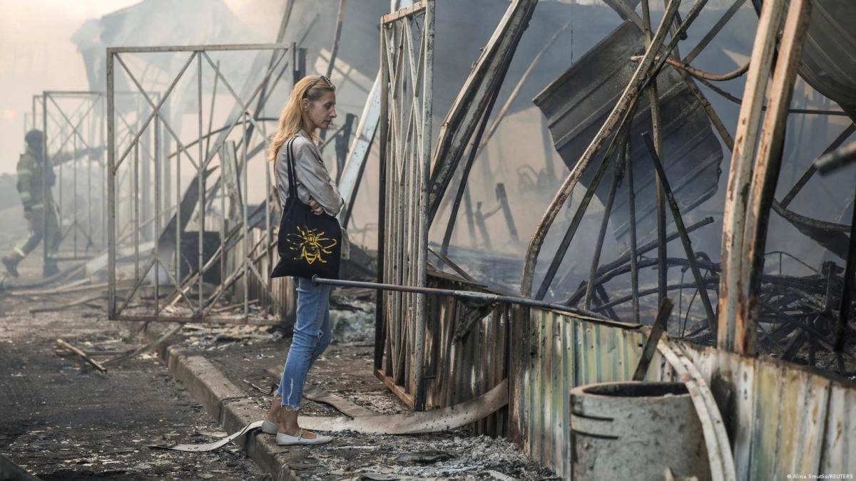 Russia carries out massive night attack on Ukraine