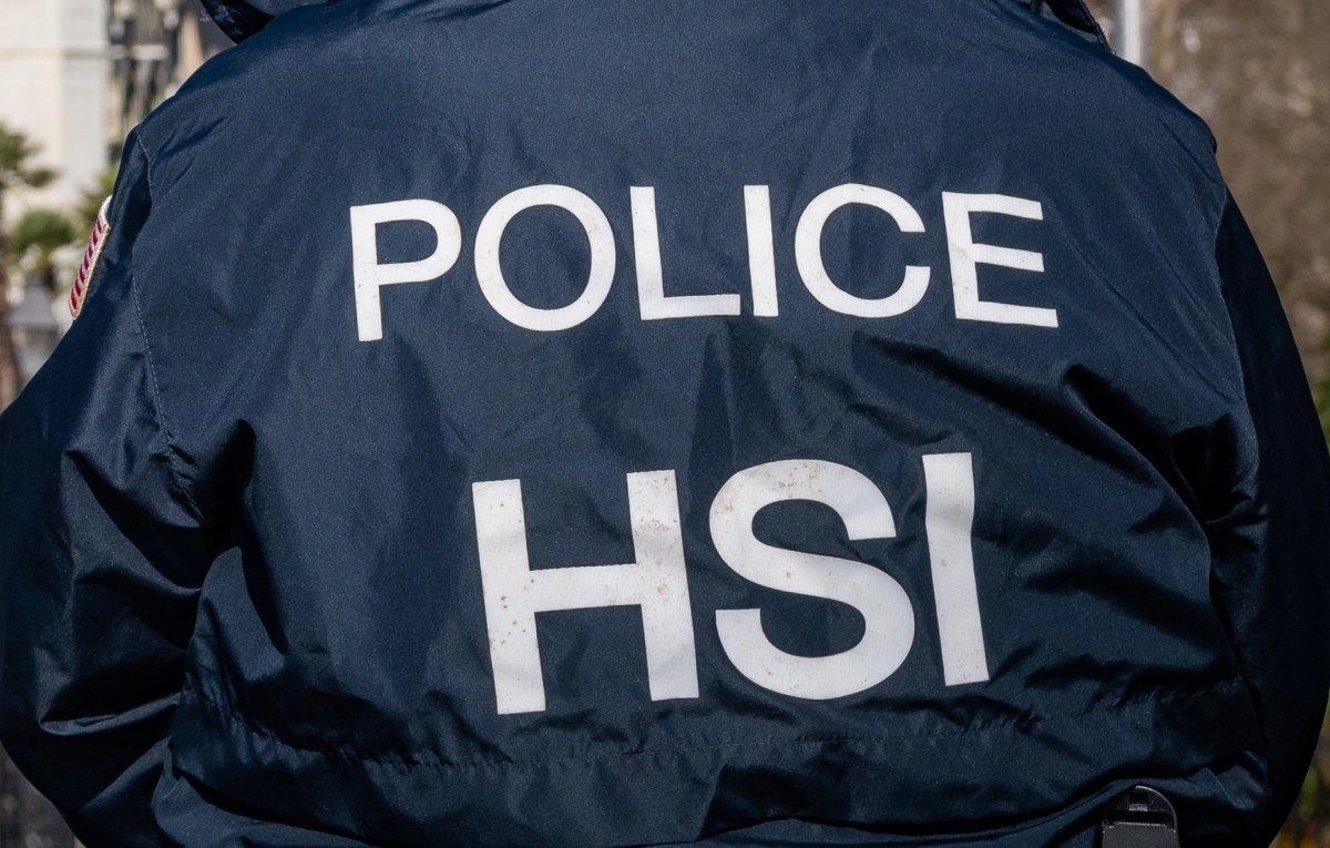 Lawyer faces $470,000 fine for alleged false asylum applications