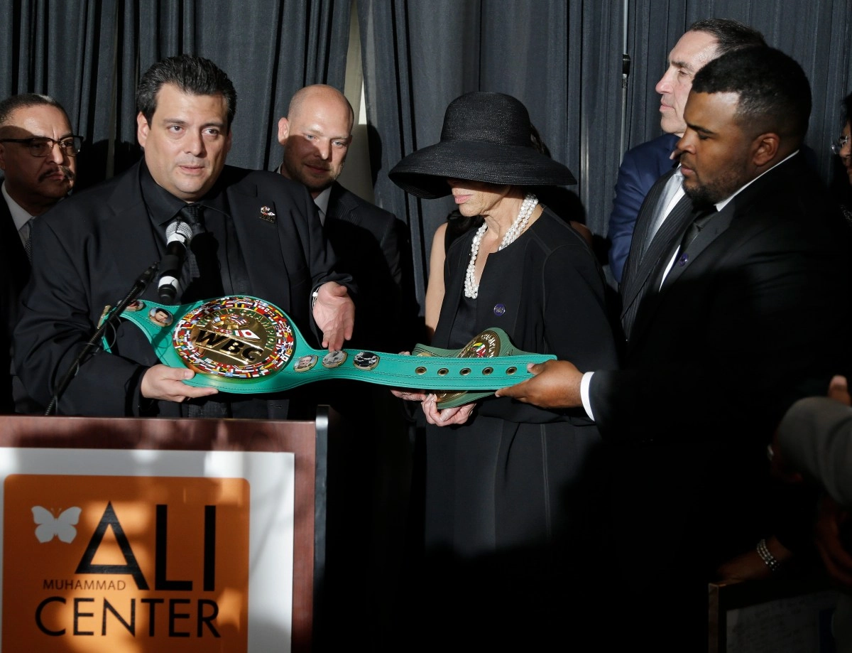 Mauricio Sulaimn considers that Zuffa Boxings position is fading