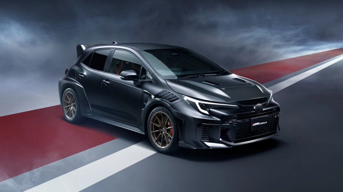Toyota GRMN Corolla 2026: 300 HP, carbon and only 730 units