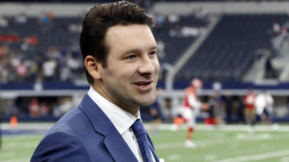 Tony Romo is left without microphones at CBS after being arrested in Wisconsin