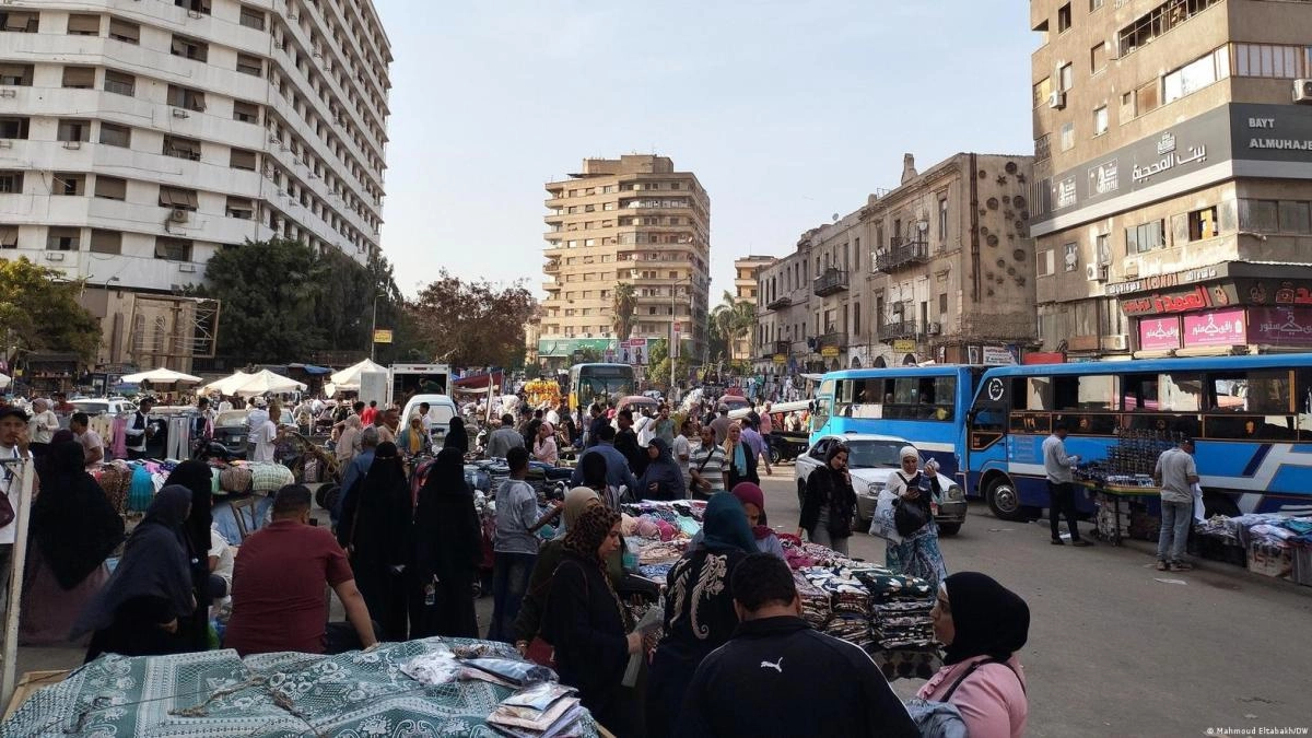 Shallow magnitude 5.2 earthquake shakes Cairo, Egypt