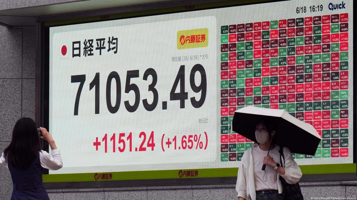 Japan and the US intervene to stop the fall of the yen