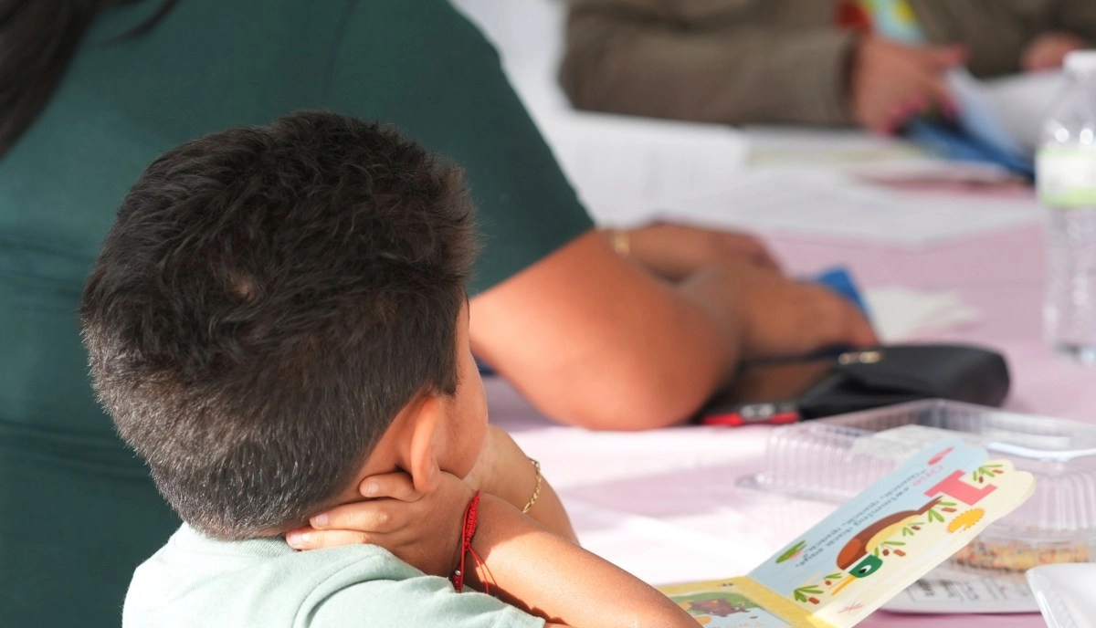Why were migrant children left without legal help and at risk of deportation?