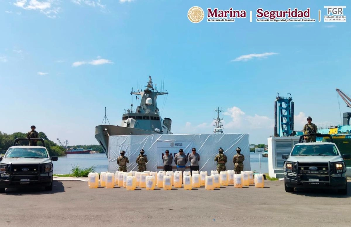Navy seizes 4.4 tons of cocaine in the Pacific and arrests 16 alleged traffickers