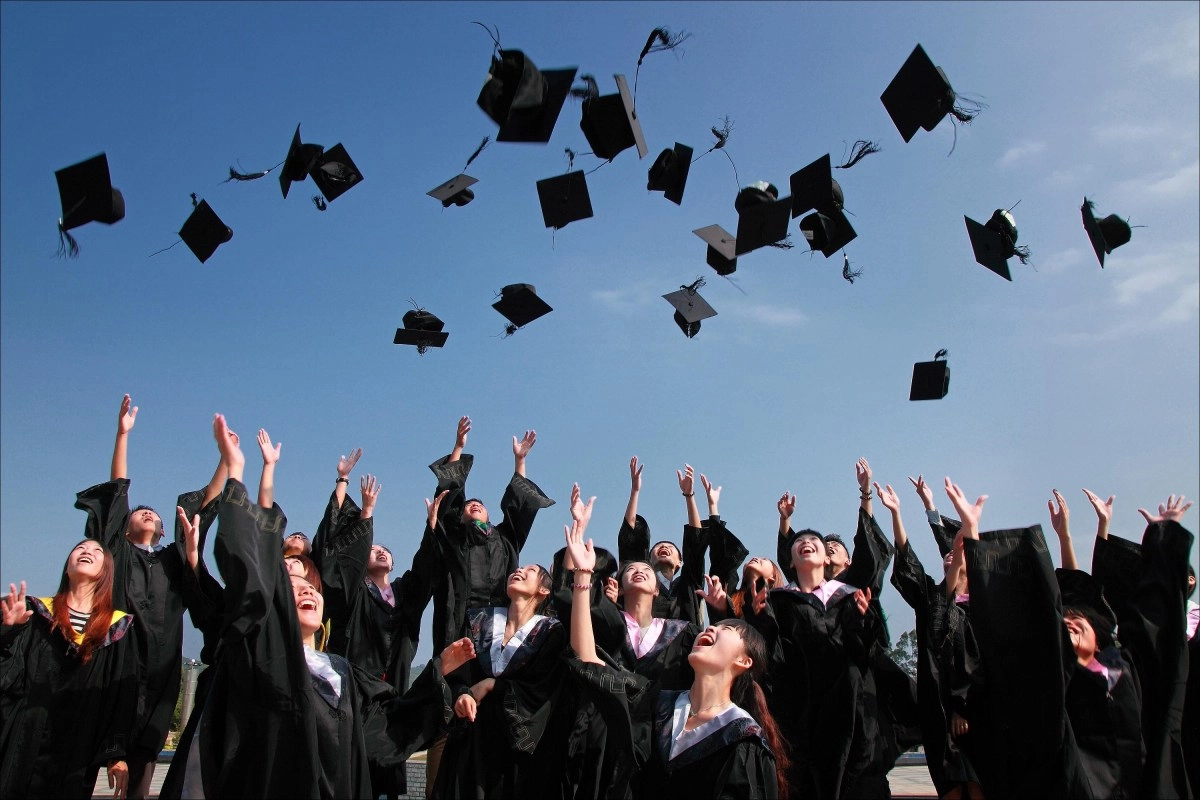 What are the best universities in the US for career advantage?