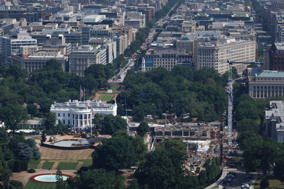Dissatisfied with the construction of a helipad at the White House Trump would have ordered it to be rebuilt
