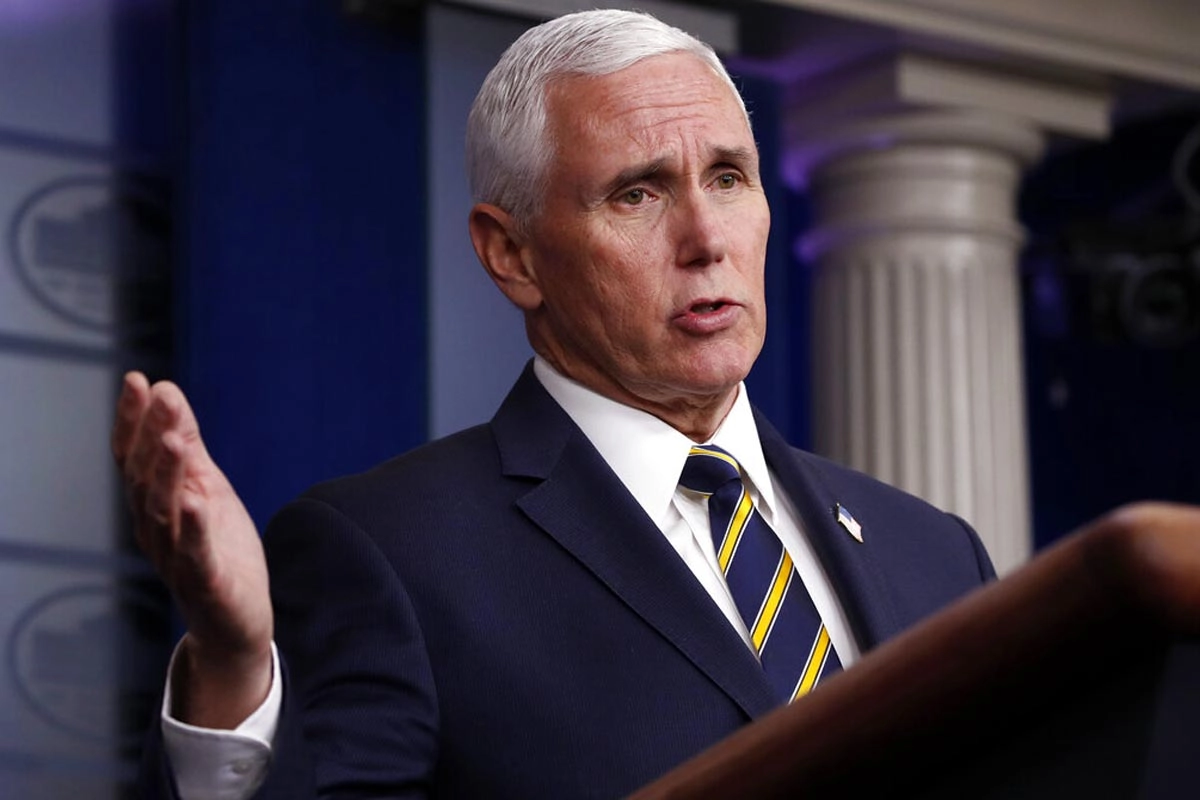 Mike Pence assures that “the Democrats have lost their minds”