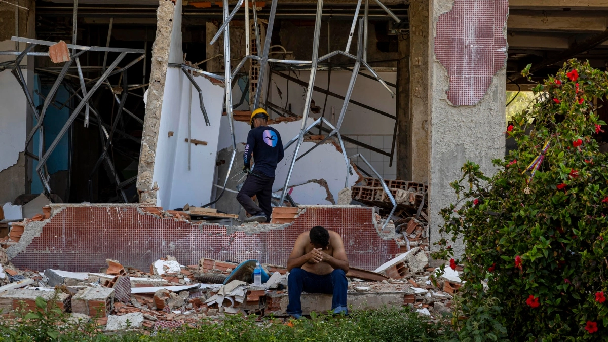 More than 1500 people remain missing after earthquakes in Venezuela