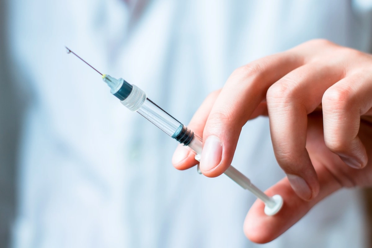 FDA recalls medications for dogs and horses after containing fiberglass in vials