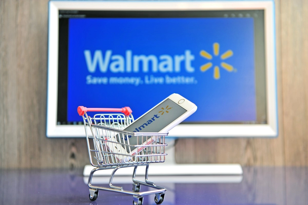 Walmart will send payments to Los Angeles customers: who qualifies