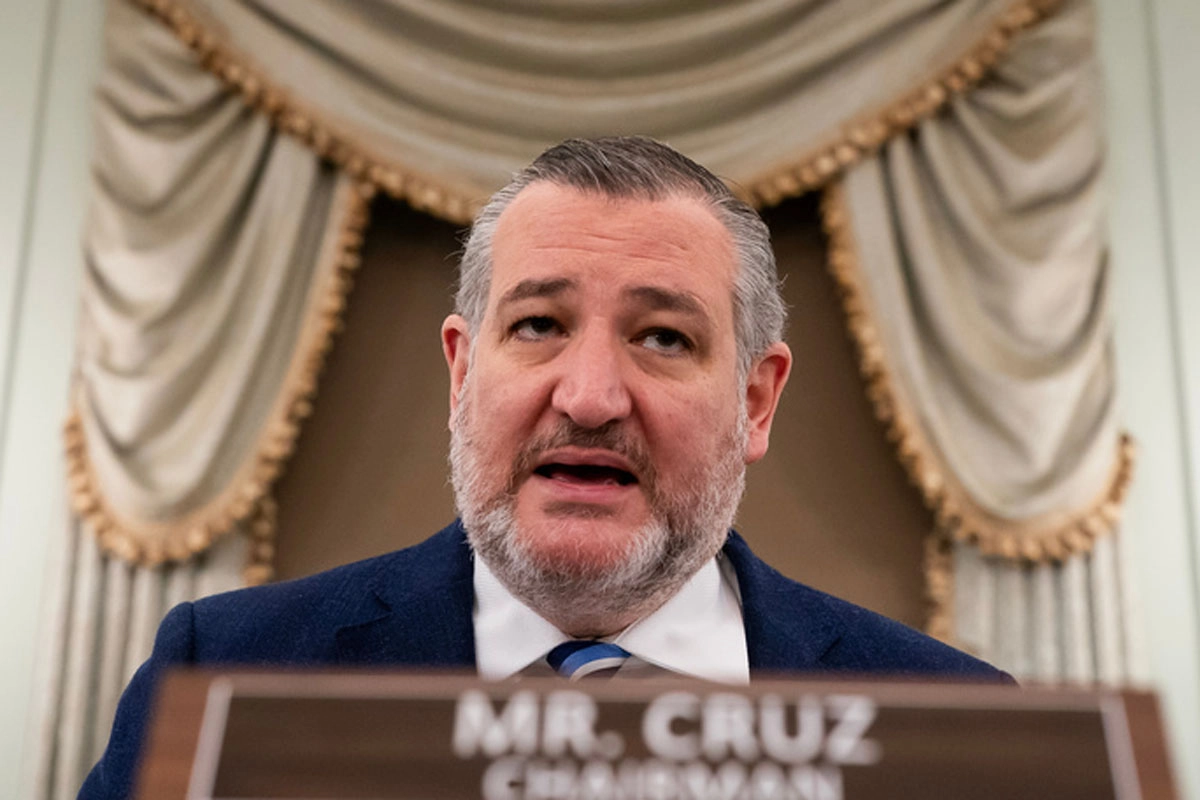Ted Cruz suggests arming opponents of the Iranian regime so that they can take charge of overthrowing it