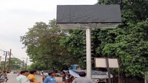 Smart screen installed on the roadside in Muzaffarpur, information related to traffic will be given