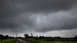 9 died, many others injured due to lightning on the day of Rath Yatra in Bengal