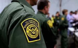 Alleged CBP agents hit a Latino during arrest in Orange
