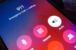 The  accident detection of iPhone saves a a teenager that was asleep at the steering wheel