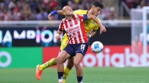 Chicharito Hernandez plans to return to play in England on the threshold of his last classic vs. America