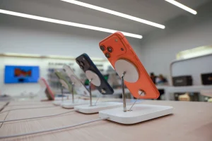 Growing discontent of users by scratches on the iPhone 17 Pro